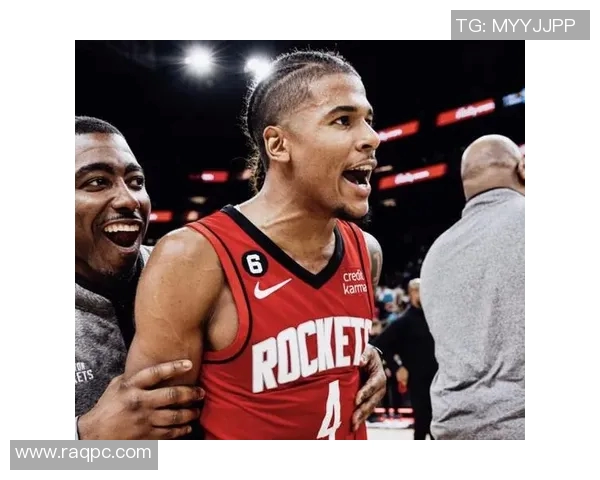 博卡青年与亚特兰大自由队激战正酣比分悬念迭起引发球迷热议