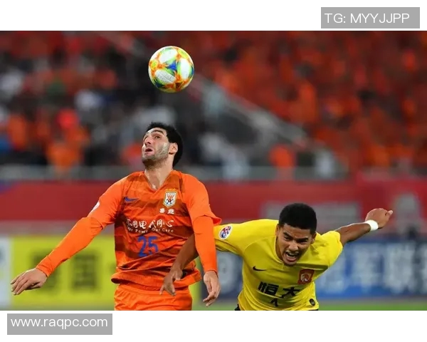 广西恒大与山东鲁能激战正酣谁能在这场对决中笑到最后