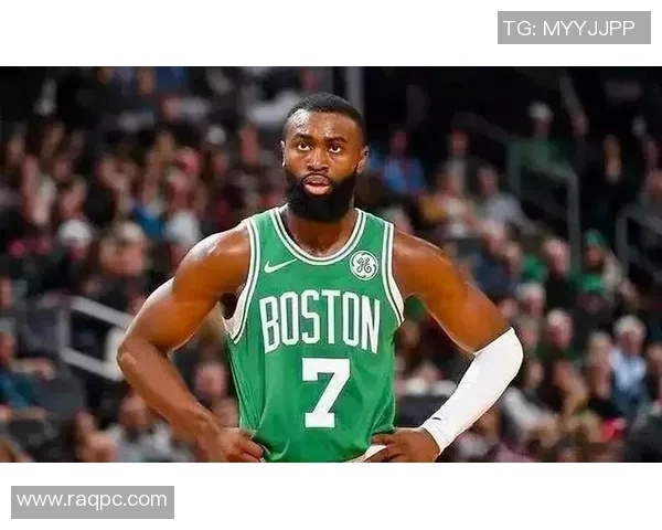 杰伦布朗：从NBA新星到篮球巨星的成长之路与未来展望