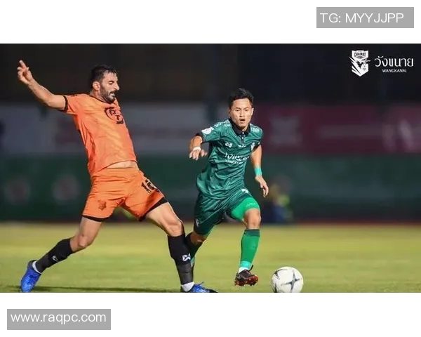 武里南对决清莱联精彩赛事分析与历史交锋回顾 武里南对决清莱联精彩赛事分析与历史交锋回顾