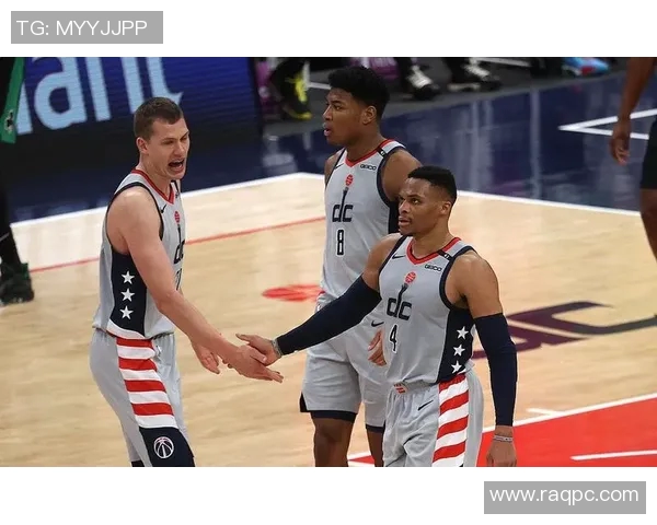 火箭与勇士精彩对决数据直播全程跟踪分析与实时更新 火箭与勇士精彩对决数据直播全程跟踪分析与实时更新