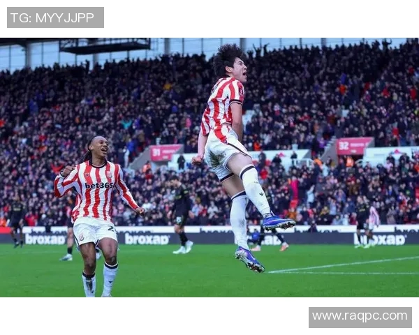 莱顿东方迎战富勒姆双方争夺英冠宝贵积分之战