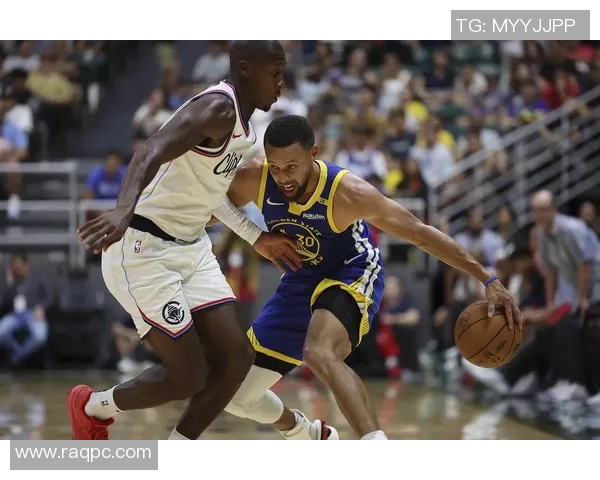 勇士与快船精彩对决新浪直播录像回顾与分析